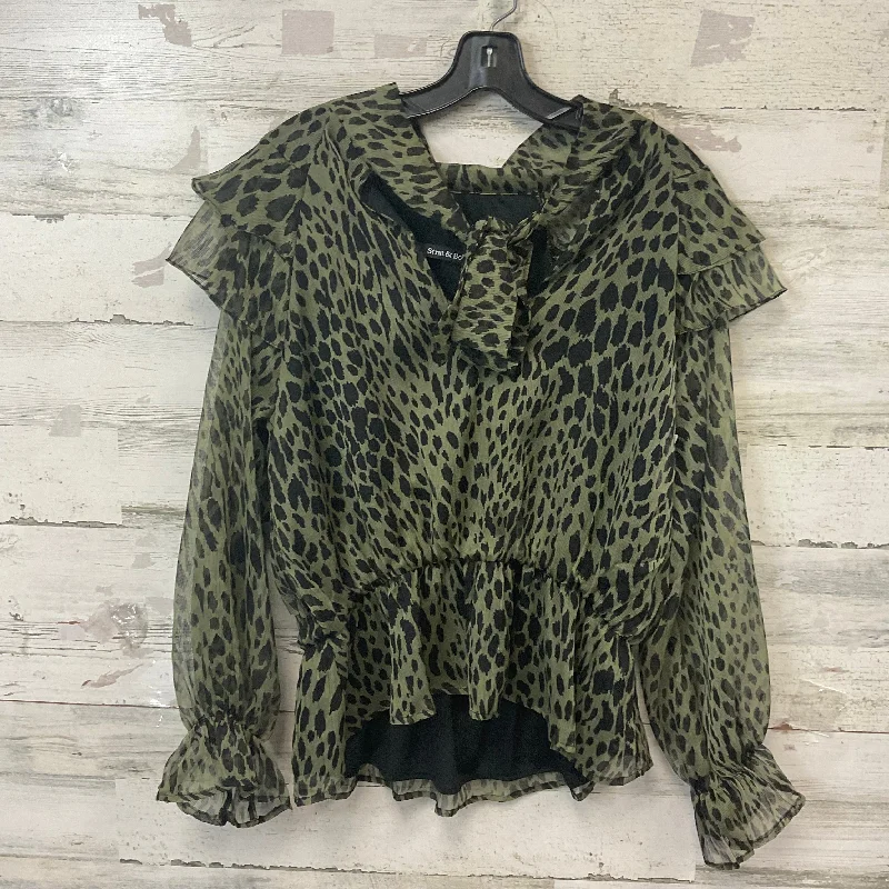 Women's Blouse with Rounded CollarBlouse Long Sleeve By STRUT & BOLT In Green, Size: L