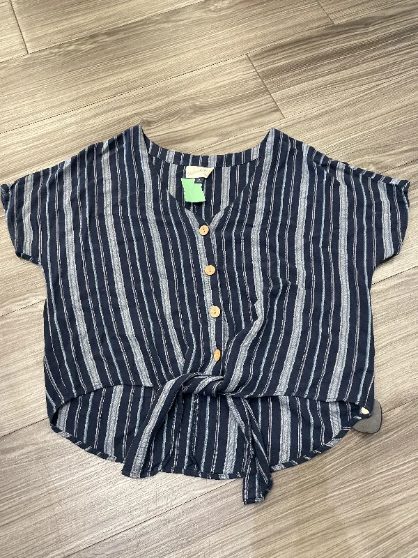 Women's Blouse with Shawl CollarBlouse Short Sleeve By Universal Thread In Striped Pattern, Size: M