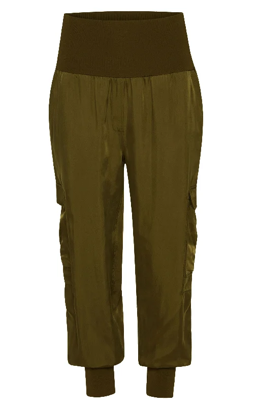 Women's Jodhpurs with Collarless DesignGiles Pant